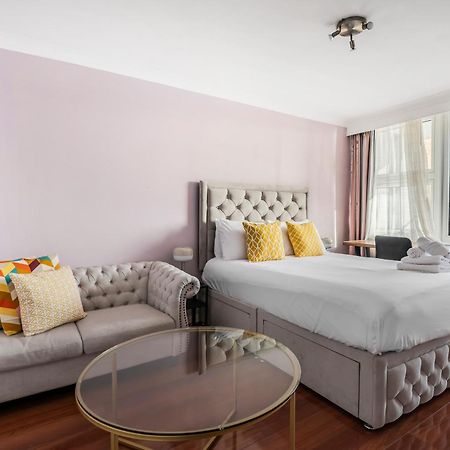 Riverside 3Br With Easy Transport 20Mins To City Centre 런던 외부 사진