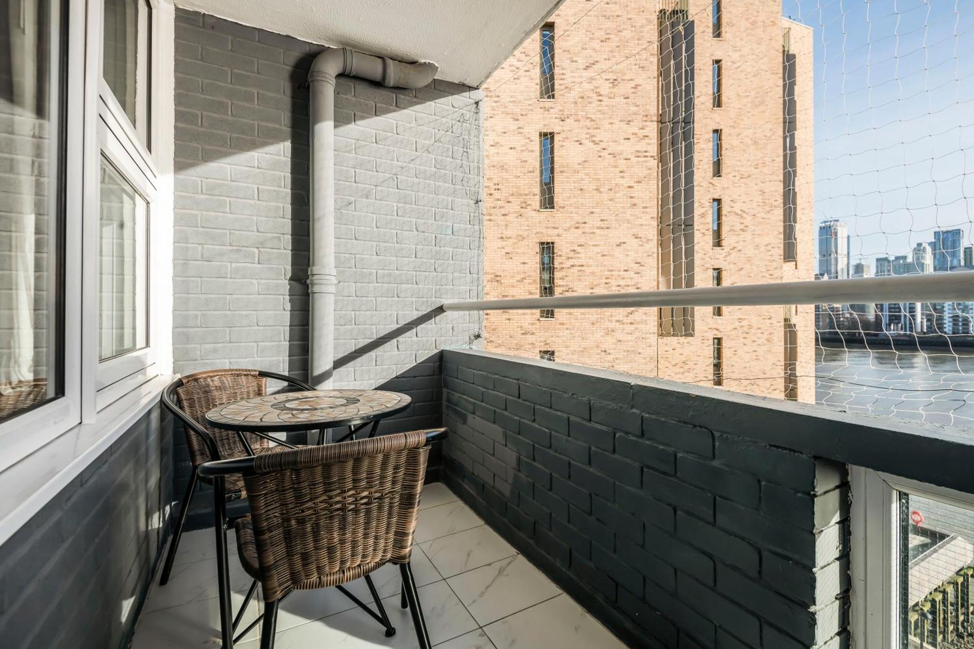 Riverside 3Br With Easy Transport 20Mins To City Centre 런던 외부 사진